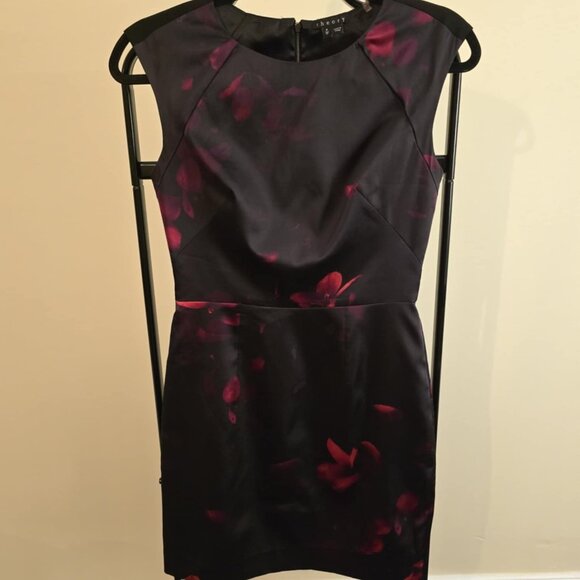 Theory XS Dress - Picture 1 of 4